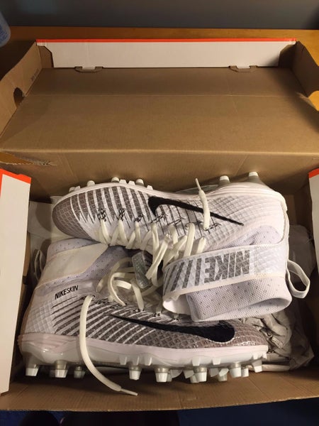 Brand New Nike Lunarbeast TD Cleats