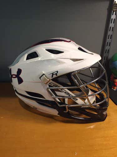 Used Under Armour Underclass New England Cascade R