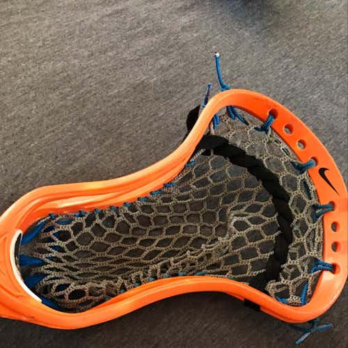 Nike CEO Strung With Sk 3s