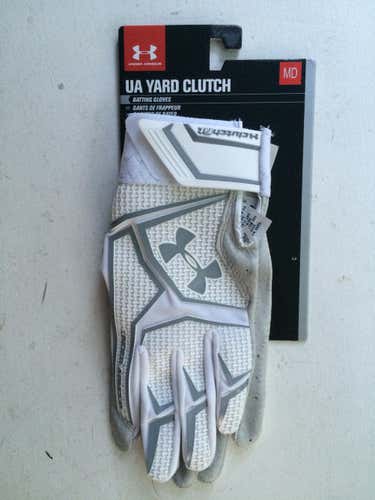 Under Armour Men's Batting Gloves  Adult Medium
