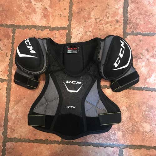 Youth Large CCM XTK