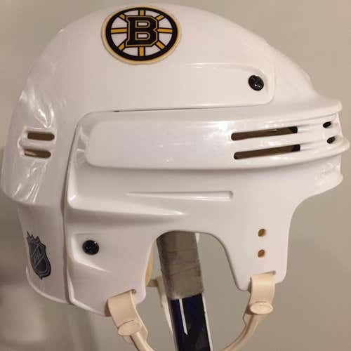 Boston Bruins Bauer 4500 Hockey Helmet White Large Pro Stock