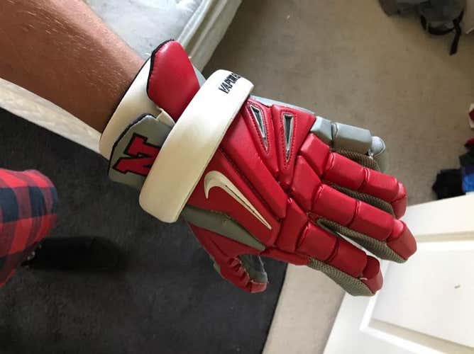 Niskayuna Custom Nike Vapor Elite Gloves