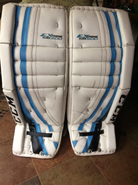 CCM Extreme Flex 500 Senior Goalie Pads