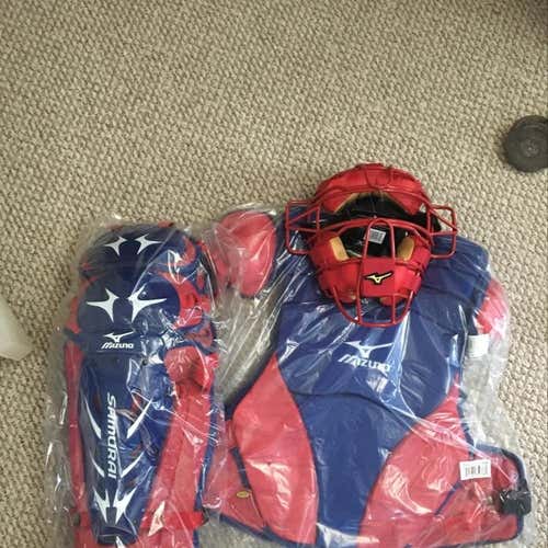 Mizuno Samurai Adult Catchers Gear