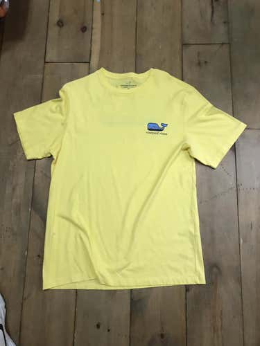 Vineyard vines shirt