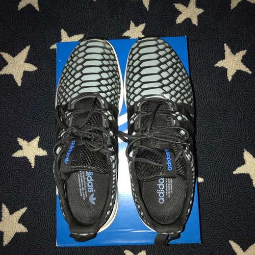 Almost Brand New Adidas SL Loop Size 12