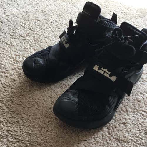 All Black Lebron Soldier 9