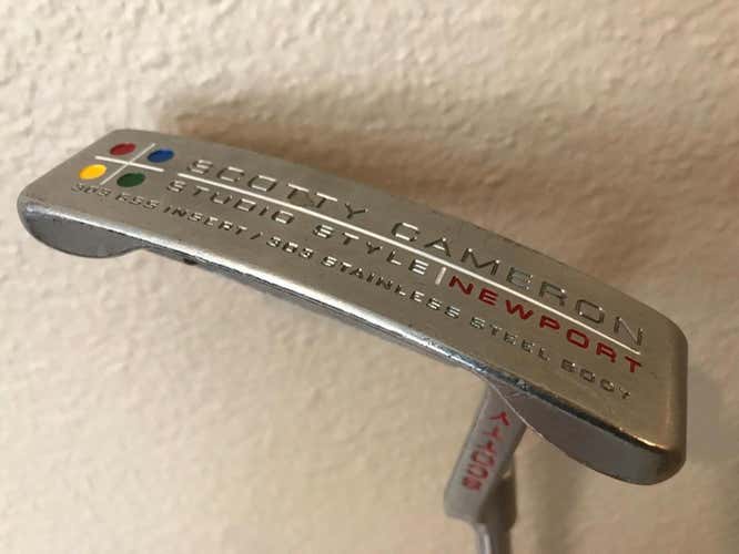 Titleist Scotty Cameron Studio Style Newport 35-inch Putter with red grip