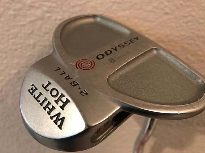 Odyssey White Hot 2-Ball 35-inch putter