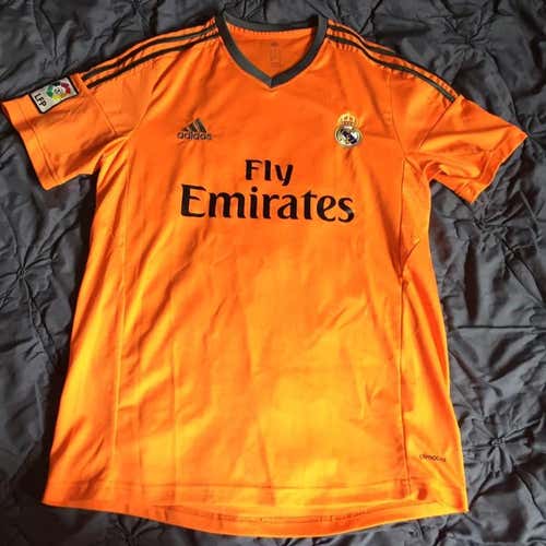 Karim Benzema Real Madrid '13-'14 Third Kit