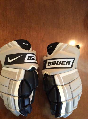 Nike Bauer Hockey Gloves (15)