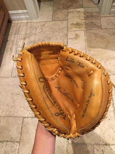 Rawlings Rcm 45 catchers mitt *Used once*
