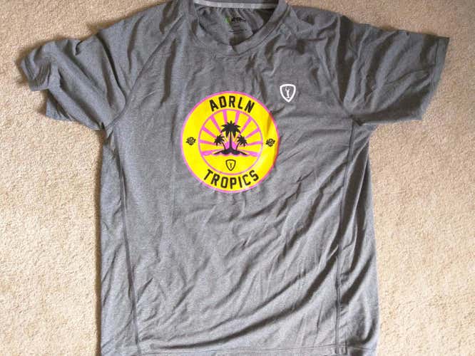 Adrenaline Tropics Shortsleeve Shooter Shirt