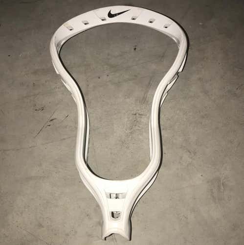 Nike Lakota U