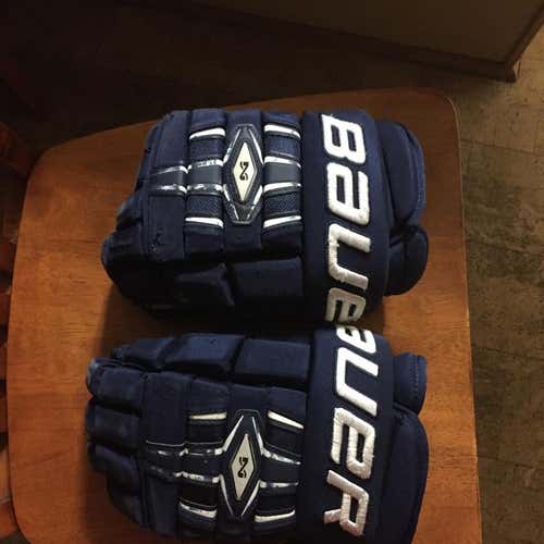 Bauer Nexus 1000 Gloves