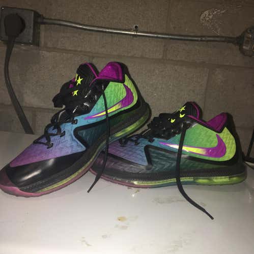 Nike Field Generals