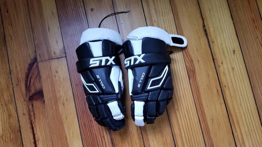 NEW STX Cell 3 Gloves NO TRADES