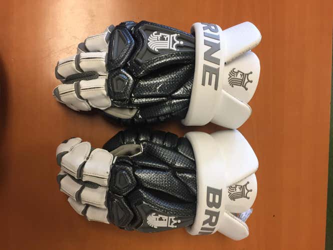custom king 5 gloves -no trades