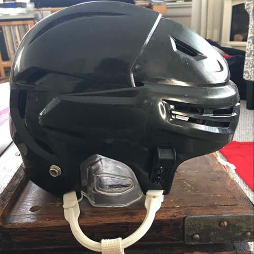 Bauer Re-akt Helmet