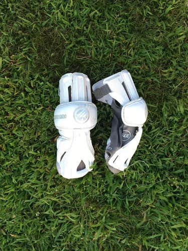 Used Maverik Rome RX3 Arm Guards