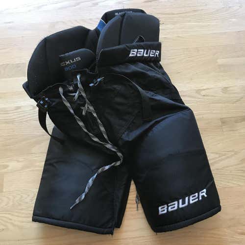 Bauer Nexus 800 size Medium Tall