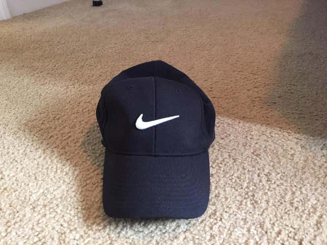 Nike golf hat