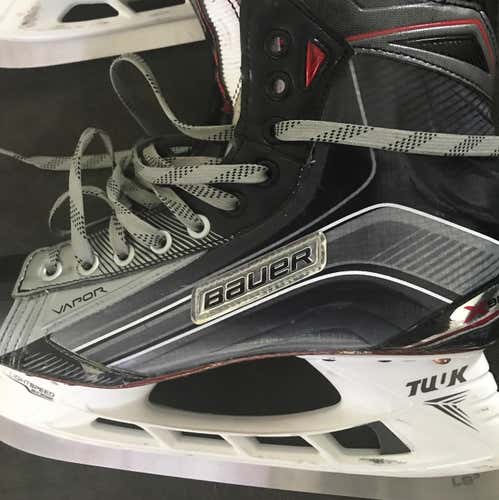 Bauer X900 Size 10 Senior