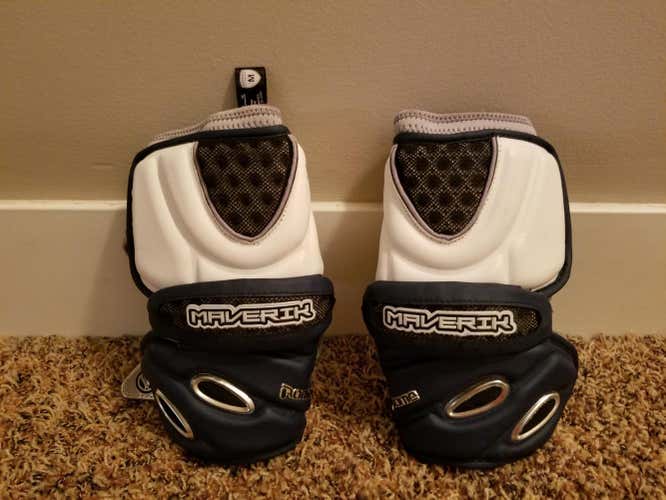 Brand New Medium Maverik Rome Elbow Pads/Arm Guards