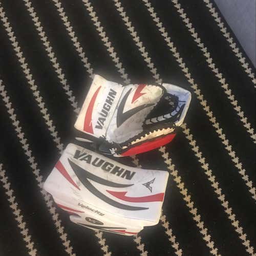 Vaughn V5 7460 Glove/Blocker