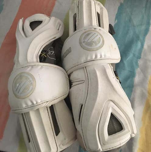 Maverik Rome's No STraps