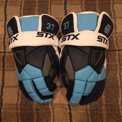 UNC Team Issued - STX Shadow Gloves