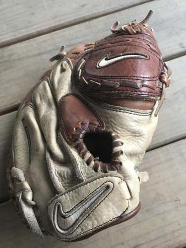 Nike Show Series Catchers Mitt