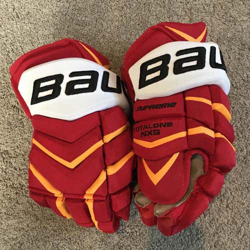Brand New Roman Horak Calgary Flames Retro NXG 14" Pro Stock Hockey Gloves