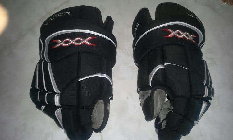 Bauer XXX 15in Gloves