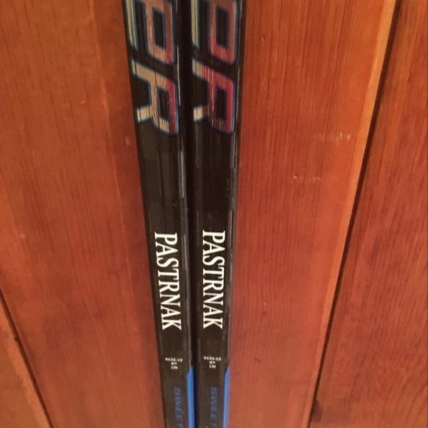 David Pastrnak uses Happy Gilmore hockey stick putter in NHL