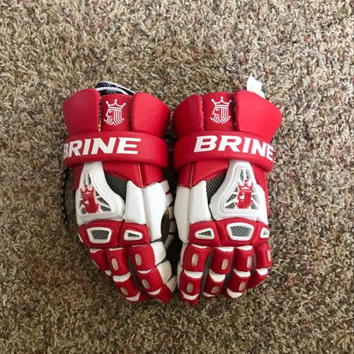 BNWT Brine KingIV gloves