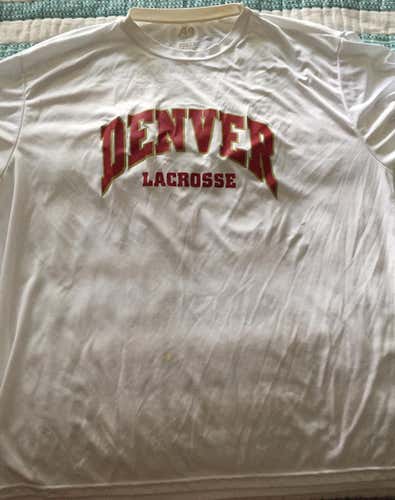 DU alumni game shooter