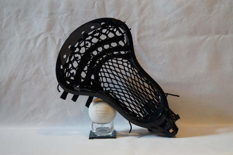 Vipr1 Black dyed head strung with black mesh