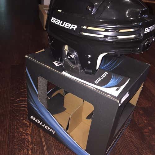 Brand New Bauer 4500 Hockey Helmet