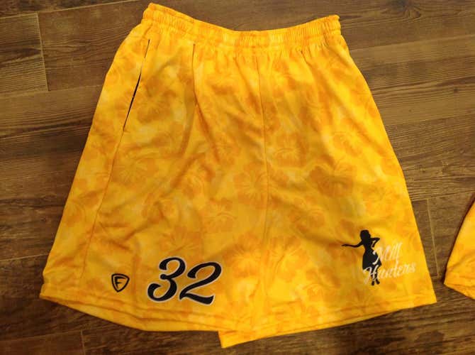 Milf Hunters Shorts #32 size Large