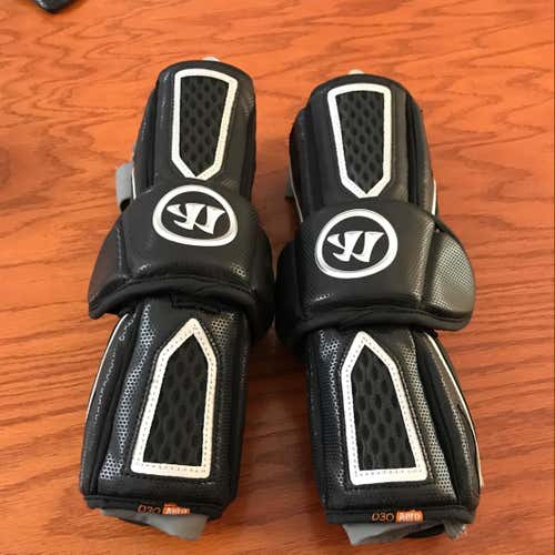 Warrior Evo Arm guards (First Gen) And Wonderboy Gloves