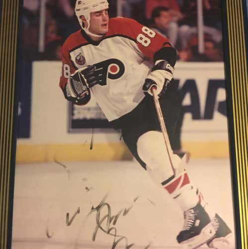 Eric Lindros Signed Picture Frame