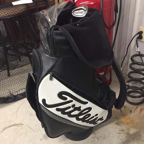 Titliest Staff Golf Bag
