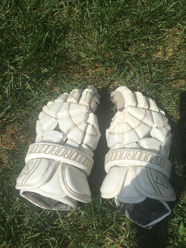 Warrior lacrosse gloves