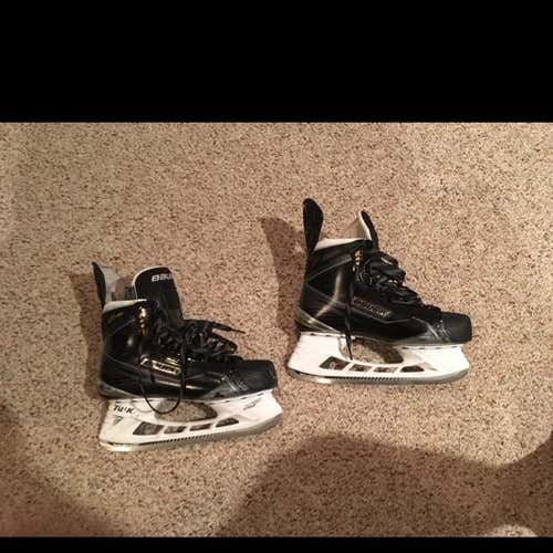 Almost New Mx3 Sr Skates 7.5