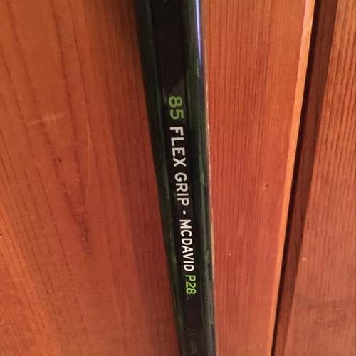 CCM Trigger LH Grip 85 Flex P28