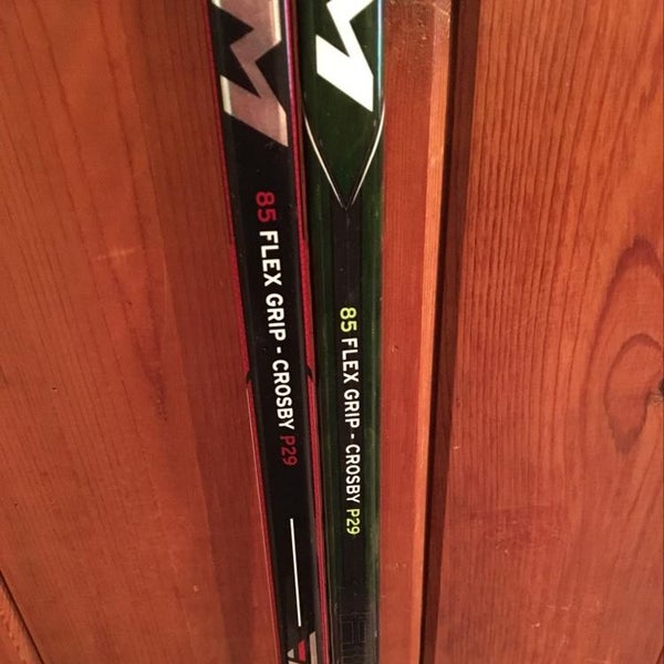 2 Pack CCM Hockey Sticks New RH P29 Grip 85 Flex