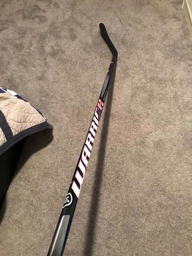 Brand New NCAA United States Air Force Pro Stock Warrior Dolomite Hockey Stick Dressed as USA Wid...