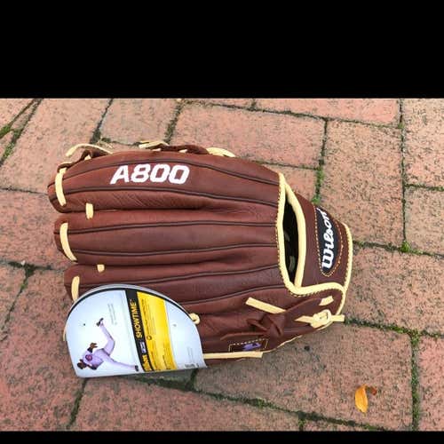 NEW - Wilson A800 Showtime 11.5" Infield Glove - WTA08RB16115PF - Right Hand Throw